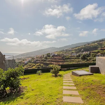 Cantinho Do Barreiro - *