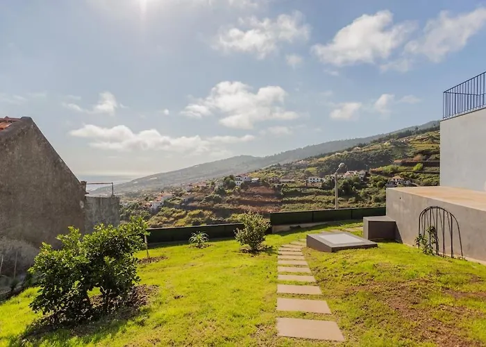 Cantinho Do Barreiro - *