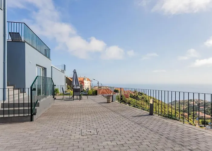 Cantinho Do Barreiro - *